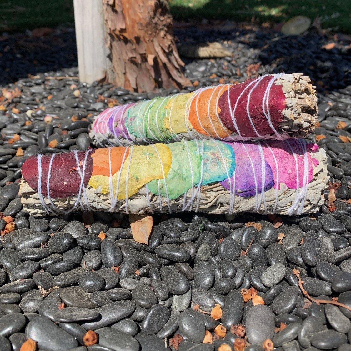 7" Chakra White Sage Smudge Stick (7 Color Rose Petals) - Magick Magick.com
